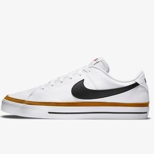 Women’s/Men’s Nike Court Legacy - Sz 8.5